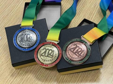 Lai Hoi Yan - 獎牌製作