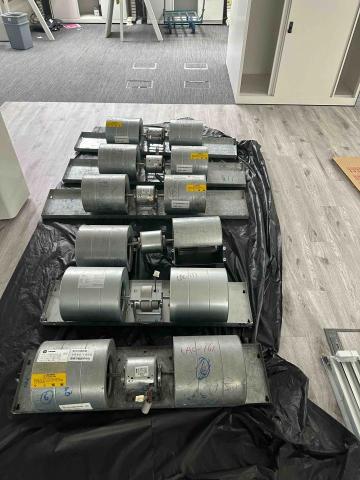 明師傅 - 拆下商廈冷氣(風扇部件)清洗 明師傅 - 拆下商廈冷氣(風扇部件)清洗