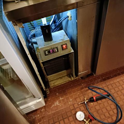 Herman Fung - 商用台櫃入雪種