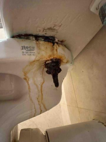 彭珈豪 - 螺絲生鏽導致漏水