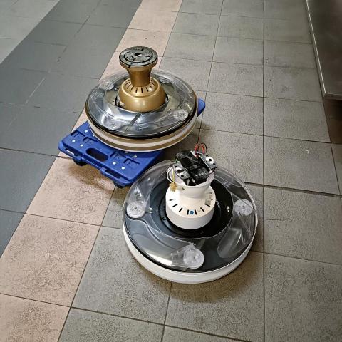 Herman Fung - 按装2把吊扇連燈