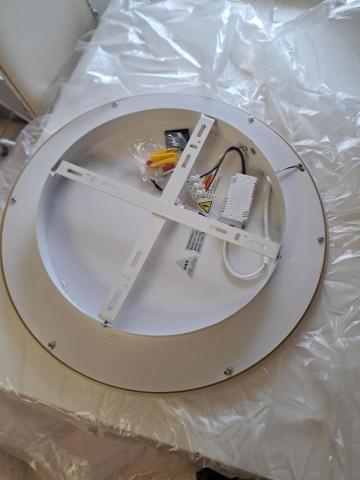 Tsz Yat Angus Ng - 拆除舊燈 Tsz Yat Angus Ng - 拆除舊燈