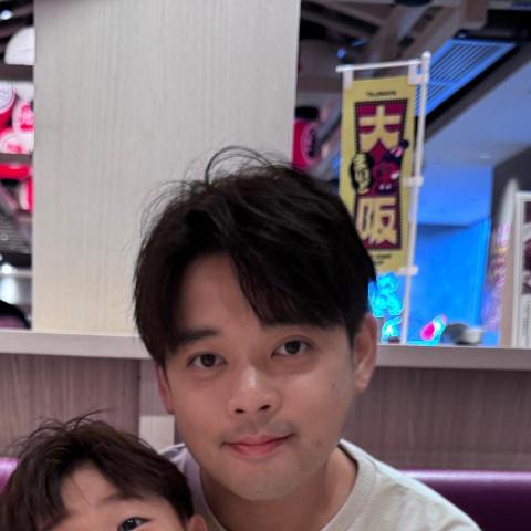 提供清潔感 日文服務的專家Casper Wong