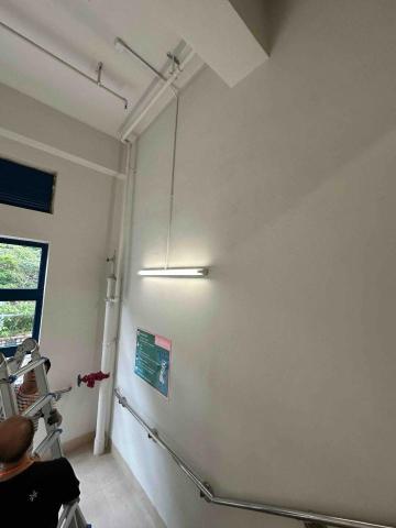 K12 Engineering Limited - 學校後樓梯高位改燈至低位工程