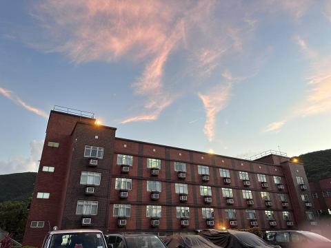 wing - Be a camp counsellor wing - Be a camp counsellor