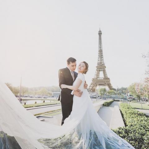 The pros providing office moving serviceForever Love Journey Wedding
