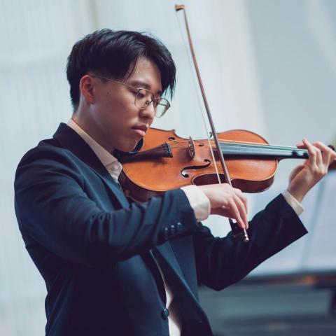 提供畫畫教學簡單服務的專家Marco Ng