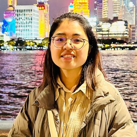 提供搬屋公司收費線上估價服務服務的專家Mavis Yeung