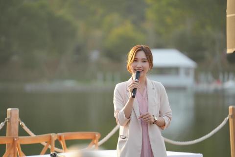 MC Meiling - 戶外證婚及室內婚禮主持 MC Meiling - 戶外證婚及室內婚禮主持