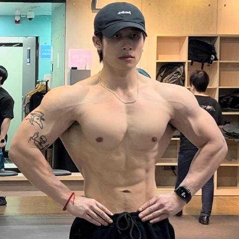 提供香港小提琴教學服務的專家Eric Ng