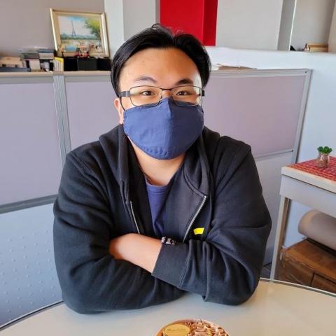 提供活動海報製作服務的專家劉耀謙