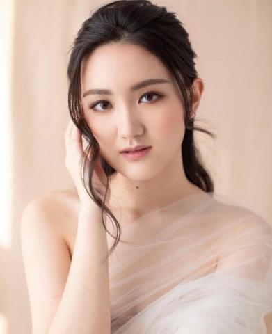 Ally Lam Makeup -  Ally Lam Makeup -