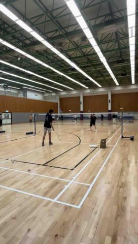 Yip sir 私人羽毛球教練 - 