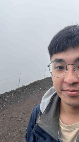 提供健身房 教練服務的專家陳君行