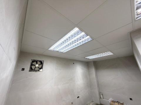 鴻基天花工程公司 - 