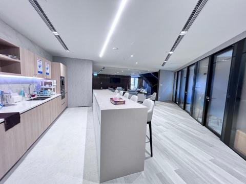 鴻基天花工程公司 - 