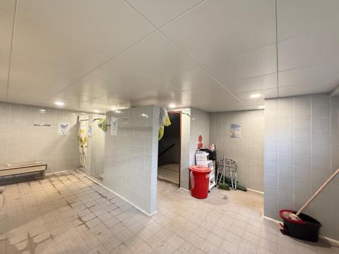 鴻基天花工程公司 - 