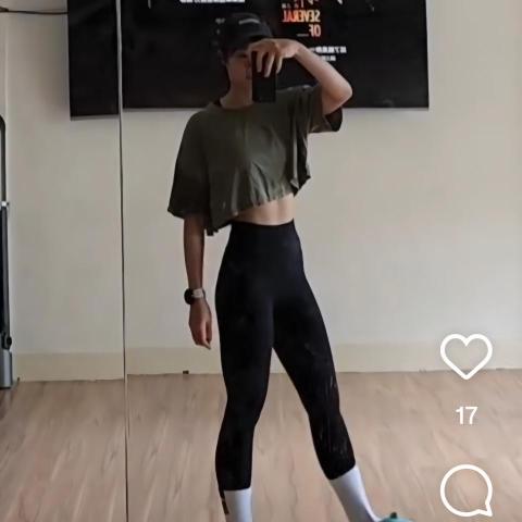 提供琵琶教學視頻服務的專家Hazel