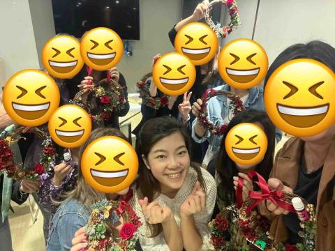 IN Aroma Power Ltd - 香氣調香課程
以香氣作為心靈語言，學習從植物精油中調配屬於自己嘅專屬香氣。透過專業指導與感官體驗，讓你在創作中覺察情緒、釋放壓力，尋回內在平靜與力量。