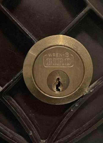 開鎖易 - 鐵門鎖