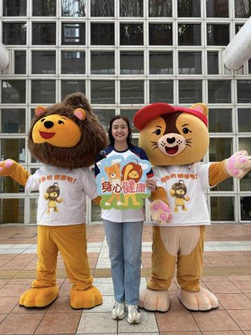 Kavis Poon - 「日行萬步步行挑戰2024」
衞生署社區巡迴健康推廣活動
匿獅Lazy Lion & 郁獅Active Lion超可愛
兩隻獅子係活動當日超受小朋友歡迎，個個都影到唔捨得走
行多啲，郁多啲，健康啲！
