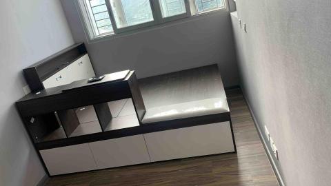 黃鈎全 - 雙人床