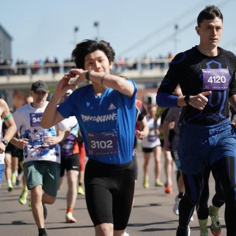 提供私補價錢2024服務的專家Sheldon