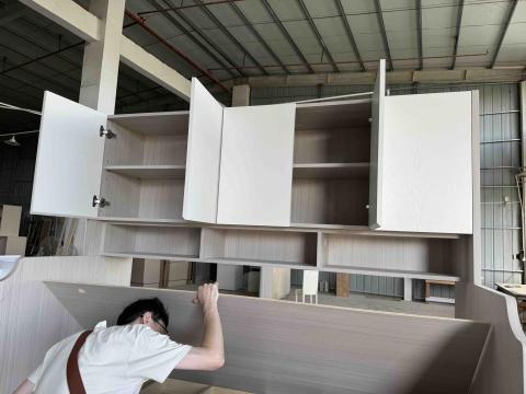 CP RATIO SERVICE - 訂造家居傢俬 — 在工廠進行驗貨