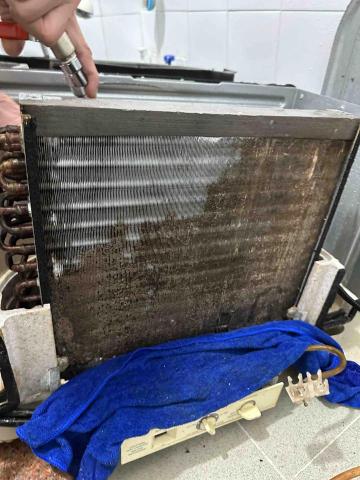 瑋駿工程服務有限公司 - 清洗冷氣