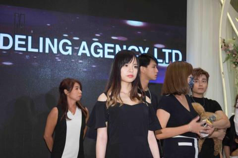 Tam Man Chi - Catwalk modelling