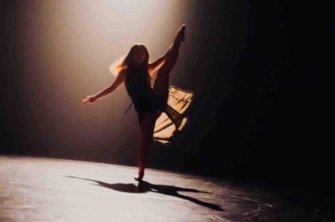 提供網頁 設計 教學服務的專家Jasmine. A