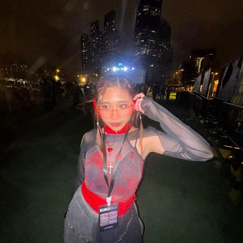 提供海報設計課程服務的專家happy