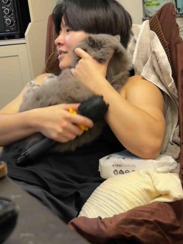 Kanye - ??show off下辛辛苦苦練返嚟嘅手臂