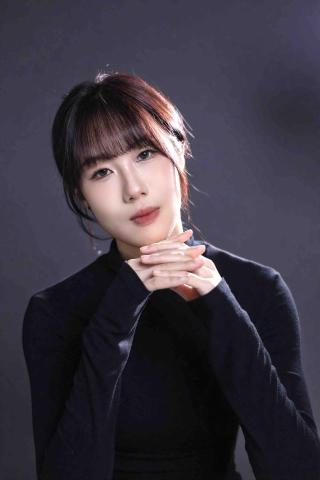 The pros providing parkland music academyKristy