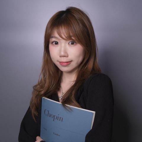 提供學 琴服務的專家Angela