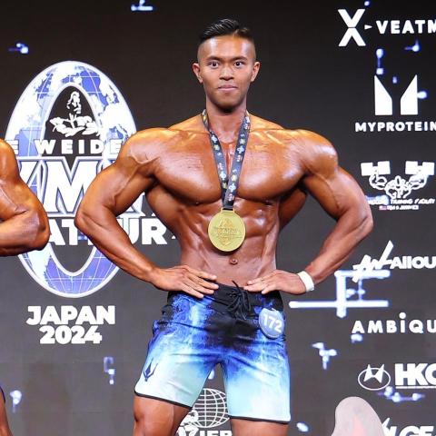 提供服裝指導服務的專家Raymond