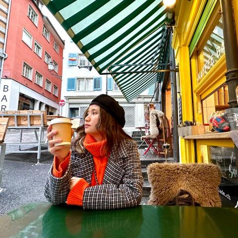 The pros providing video production hong kongZoie Cheng