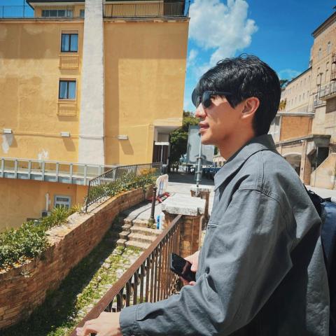 提供小提琴服務的專家Jerry