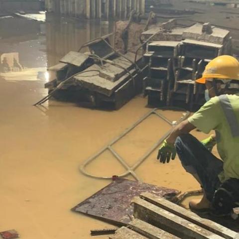 提供石塑地板安装服務的專家Yuandong