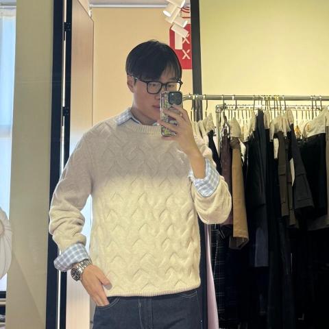 提供接送服务服務的專家李俊熹