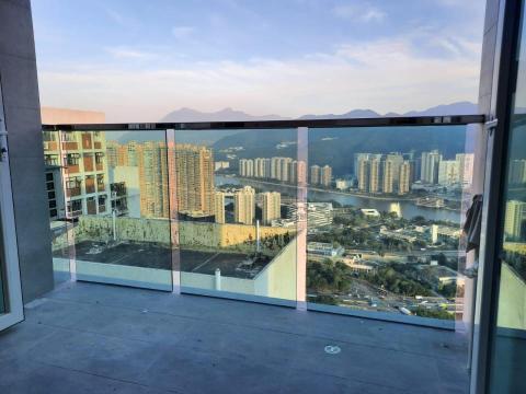 泓泰工程公司（鋁窗工程） - 戶外玻璃欄