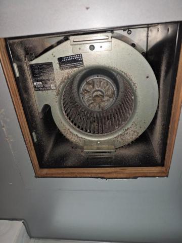 PatrickHung - 天花板排氣扇 前