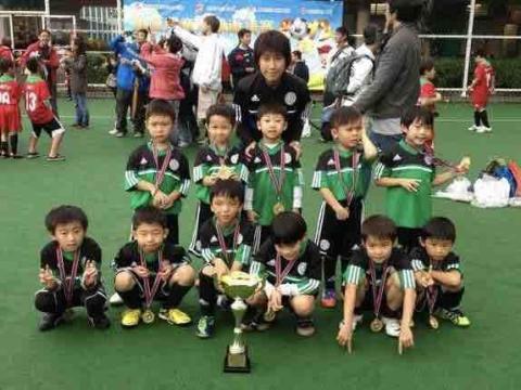 Nia Ying - 2012 大埔足球會U8