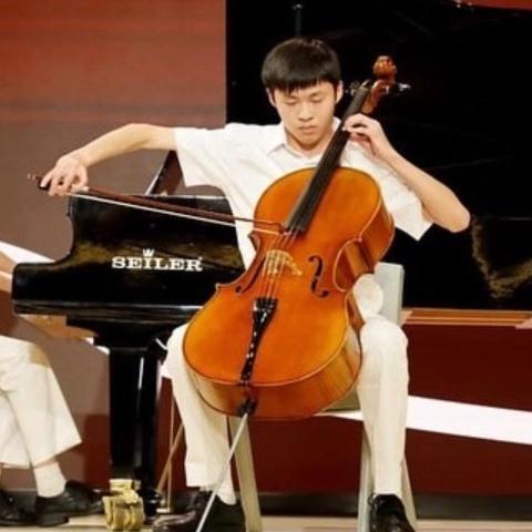 Ancus Wong - 提供大提琴教學的專家