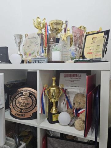 敢唱音樂學院 - 學生,學院及Miss Ho 獎杯櫃 