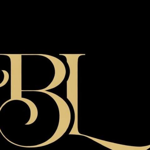 提供時裝設計草圖服務的專家Benson Lam