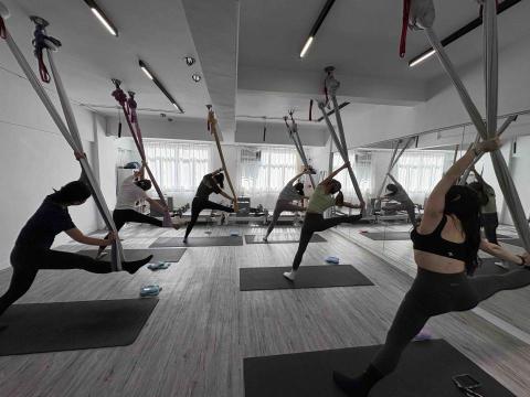 Yungie - 空中瑜伽課堂