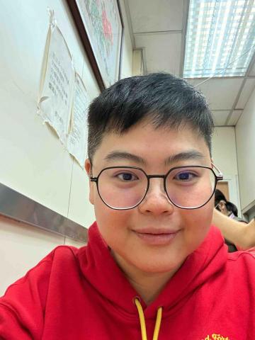 提供室內設計師收入服務的專家Vicky