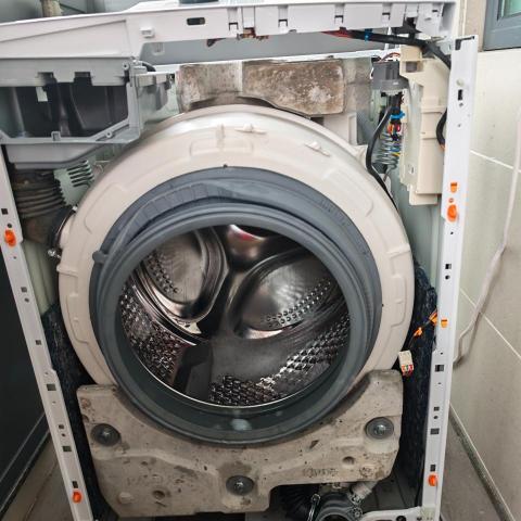 提供壞電器回收服務的專家Joe Lau