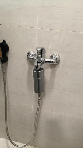 Anson Hui - 換新花灑排掣